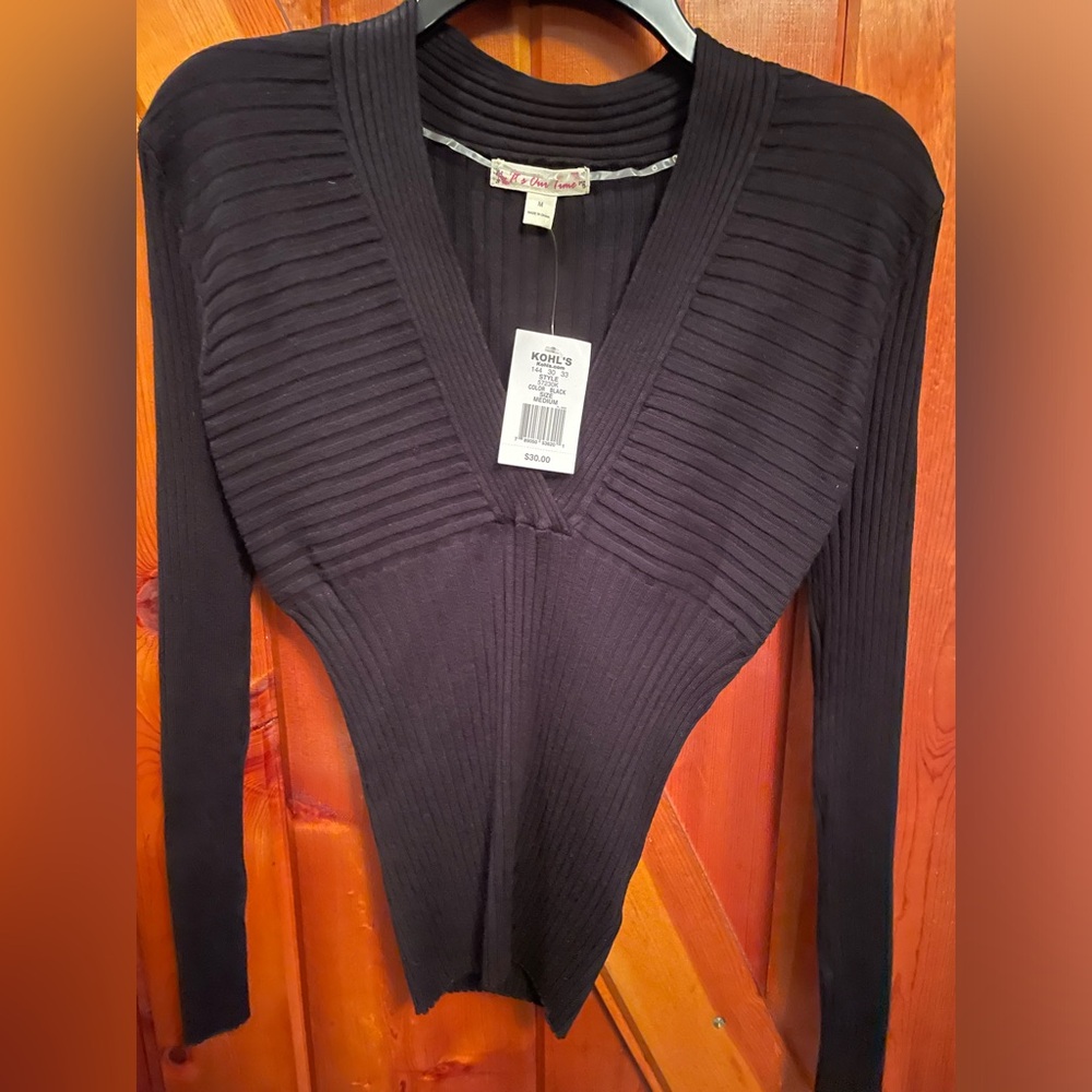It’s Our Time women’s v-neck sweater. Medium. Black. New with tags